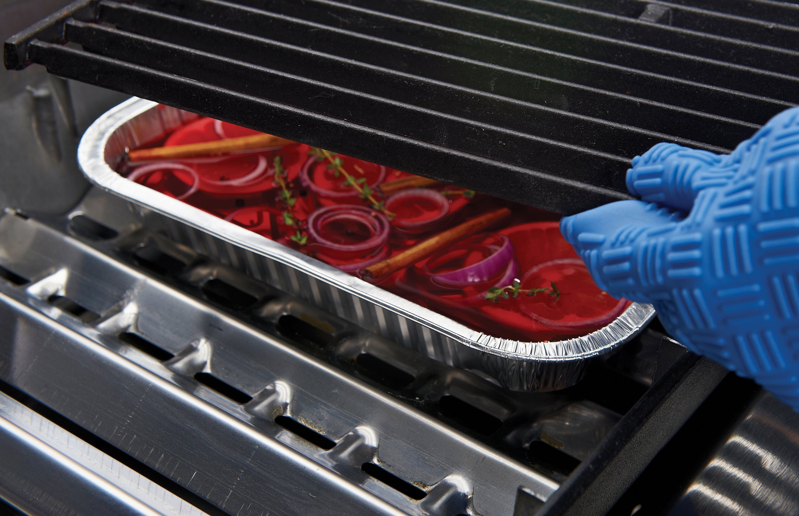 broil-king-narrow-drip-pan-set-3-vassoi-raccogligocce-in-alluminio-15-x-35-cm image 4
