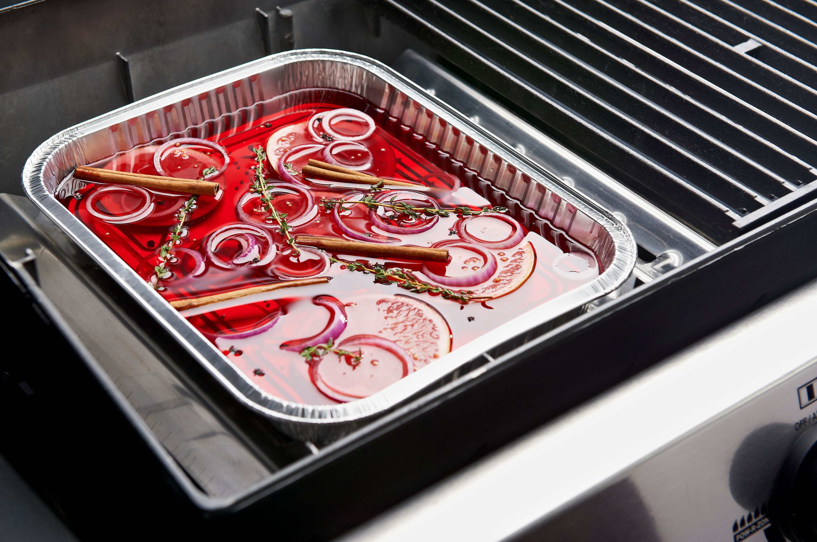 broil-king-foil-roasting-pan-3-pezzi-vaschette-in-alluminio-26-x-32-4-cm-per-dri image 3