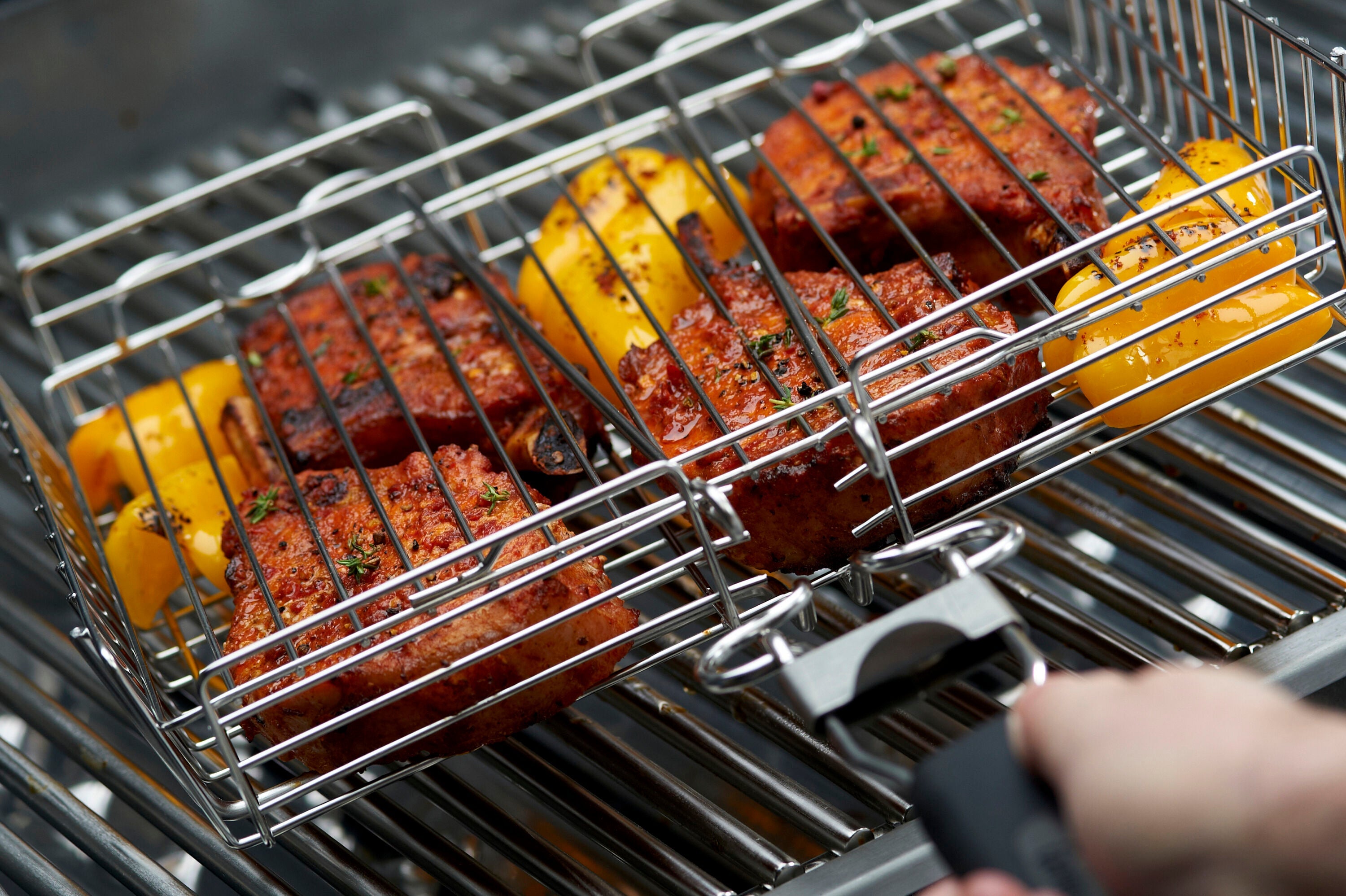 broil-king-detachable-handle-grill-basket-cestello-da-griglia-in-acciaio-inox-30 image 5