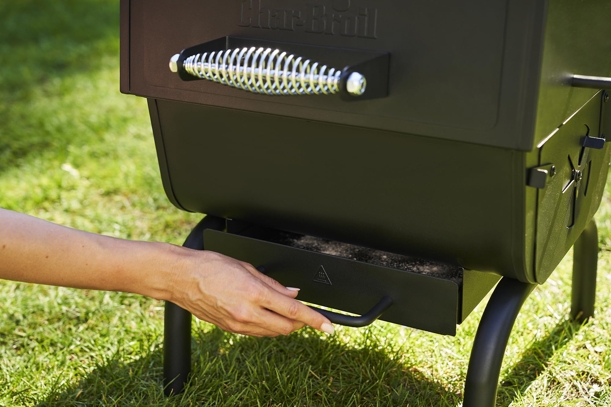 char-broil-charcoal-2go-barbecue-mobile-a-carbonella-convertibile-in-offset-smok image 7