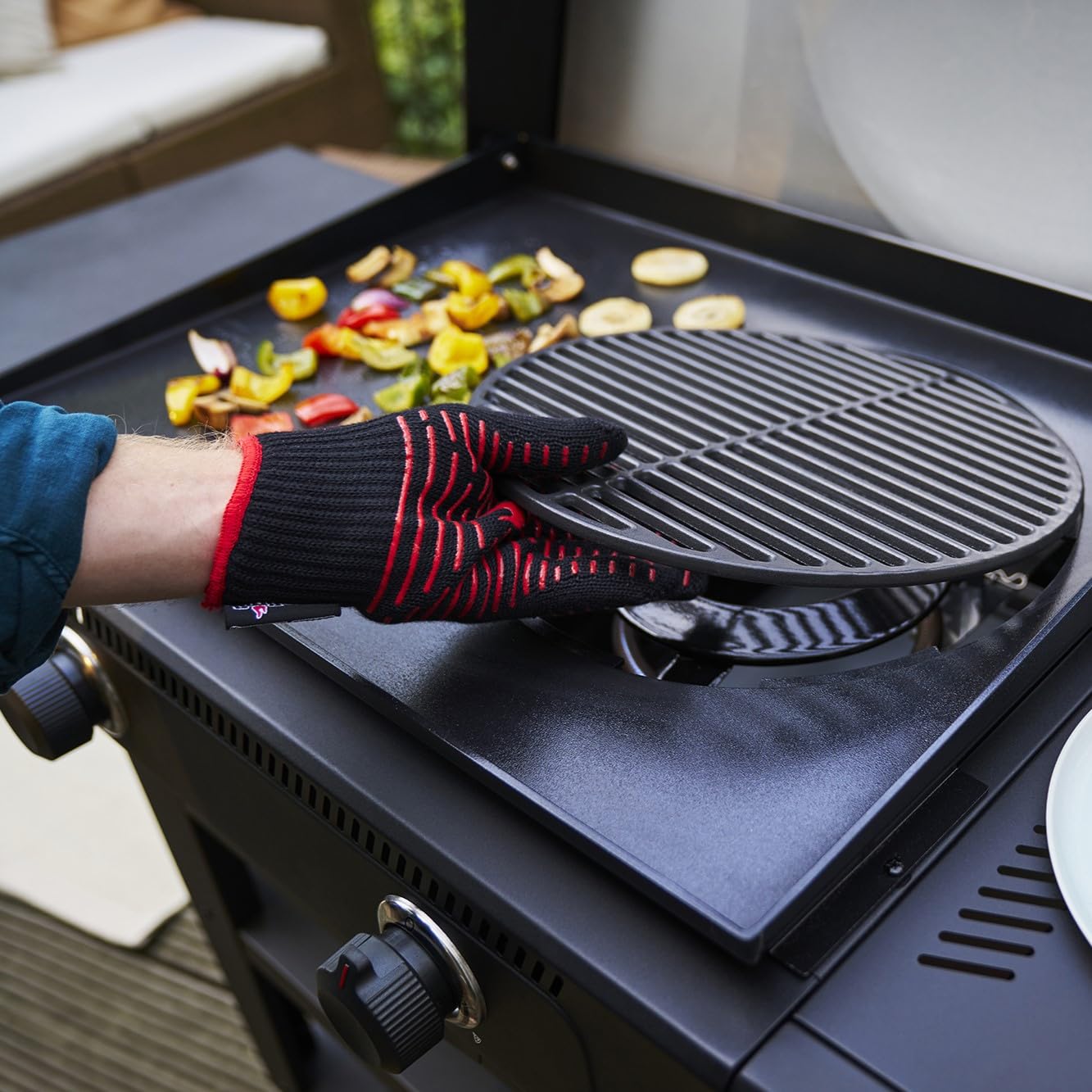 char-broil-versa-tile-griglia-a-gas-plancha-3-in-1-sistema-di-piastrellatura-gri image 8