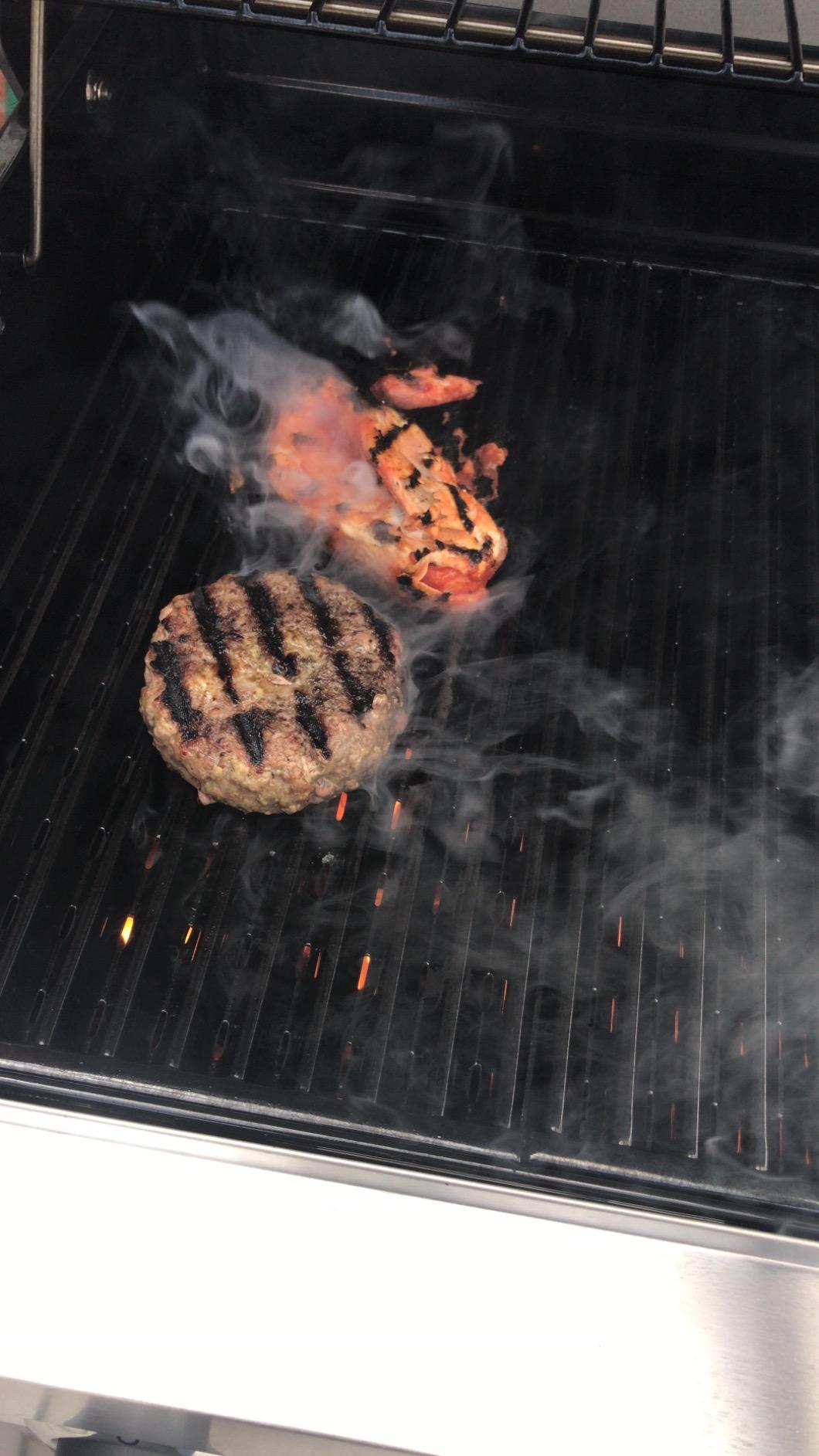 Ottimo barbecue, ma il montaggio è impegnativo