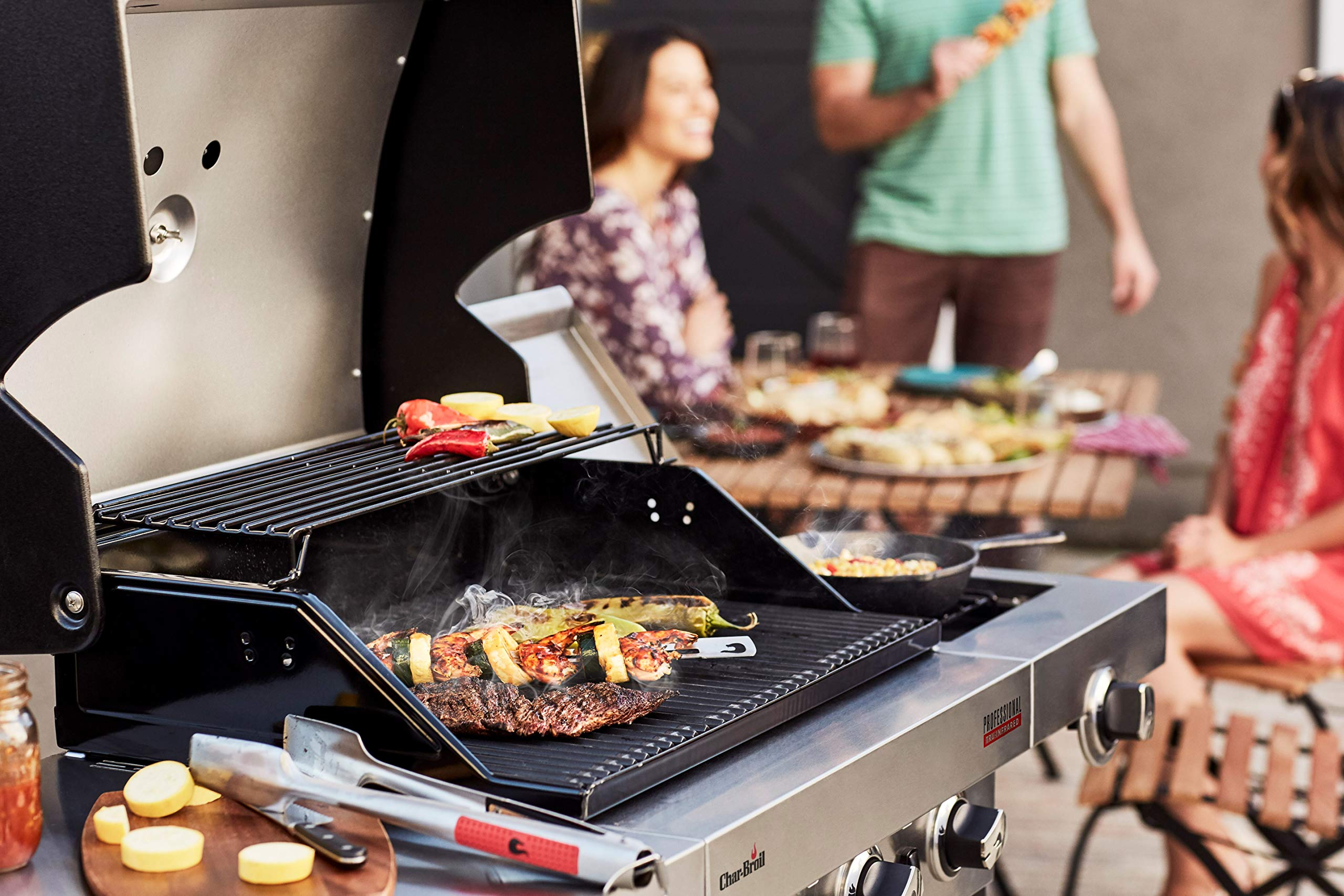 char-broil-professional-serie-4400-b-barbecue-a-gas-4-fuochi-tru-infrared-con-fu image 2