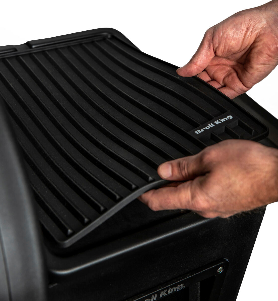 broil-king-magnetic-silicone-side-shelf-grill-mat-regal-tappetino-magnetico-in-s image 4