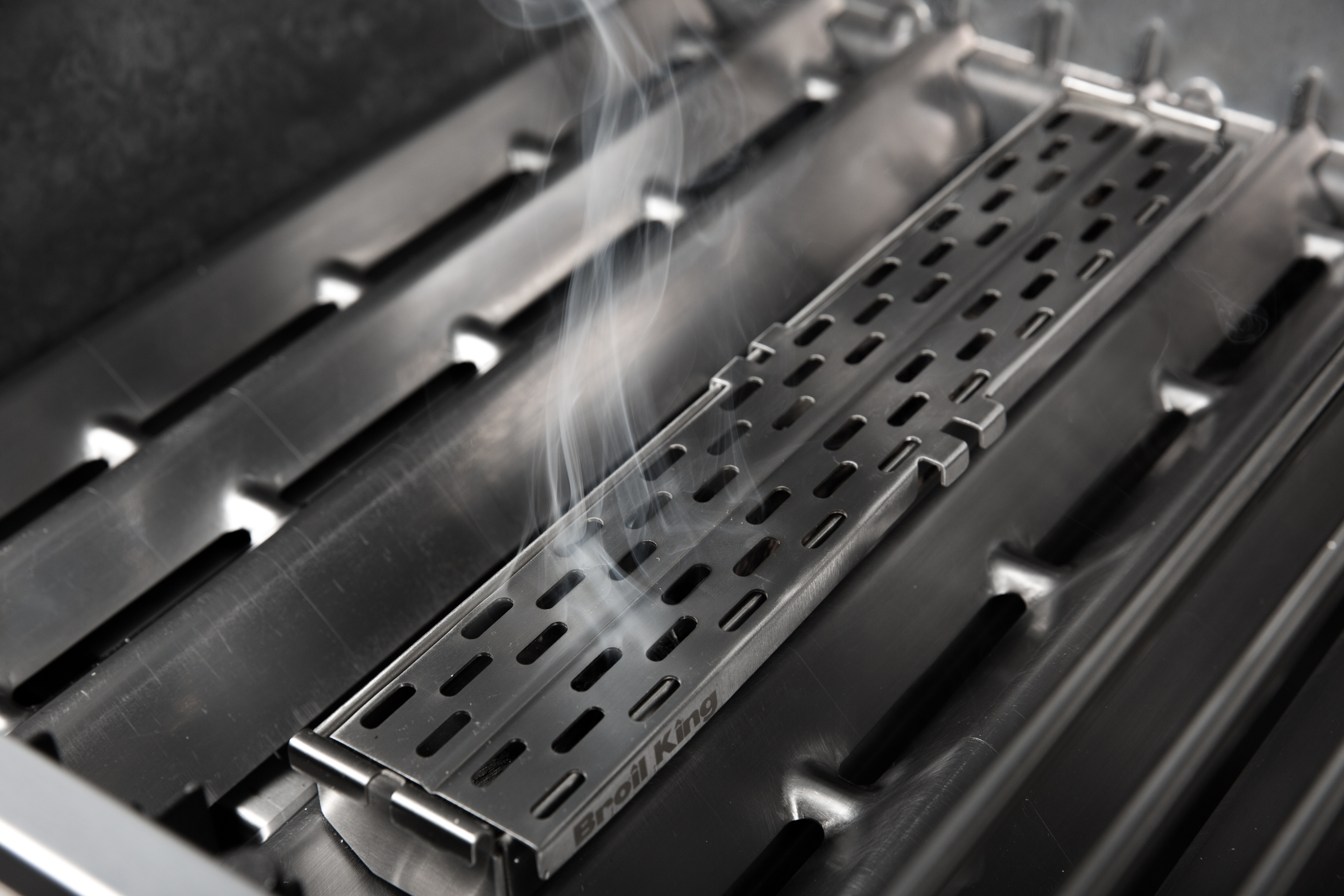 broil-king-stainless-steel-pellet-smoker-box-scatola-affumicatrice-in-acciaio-in image 5