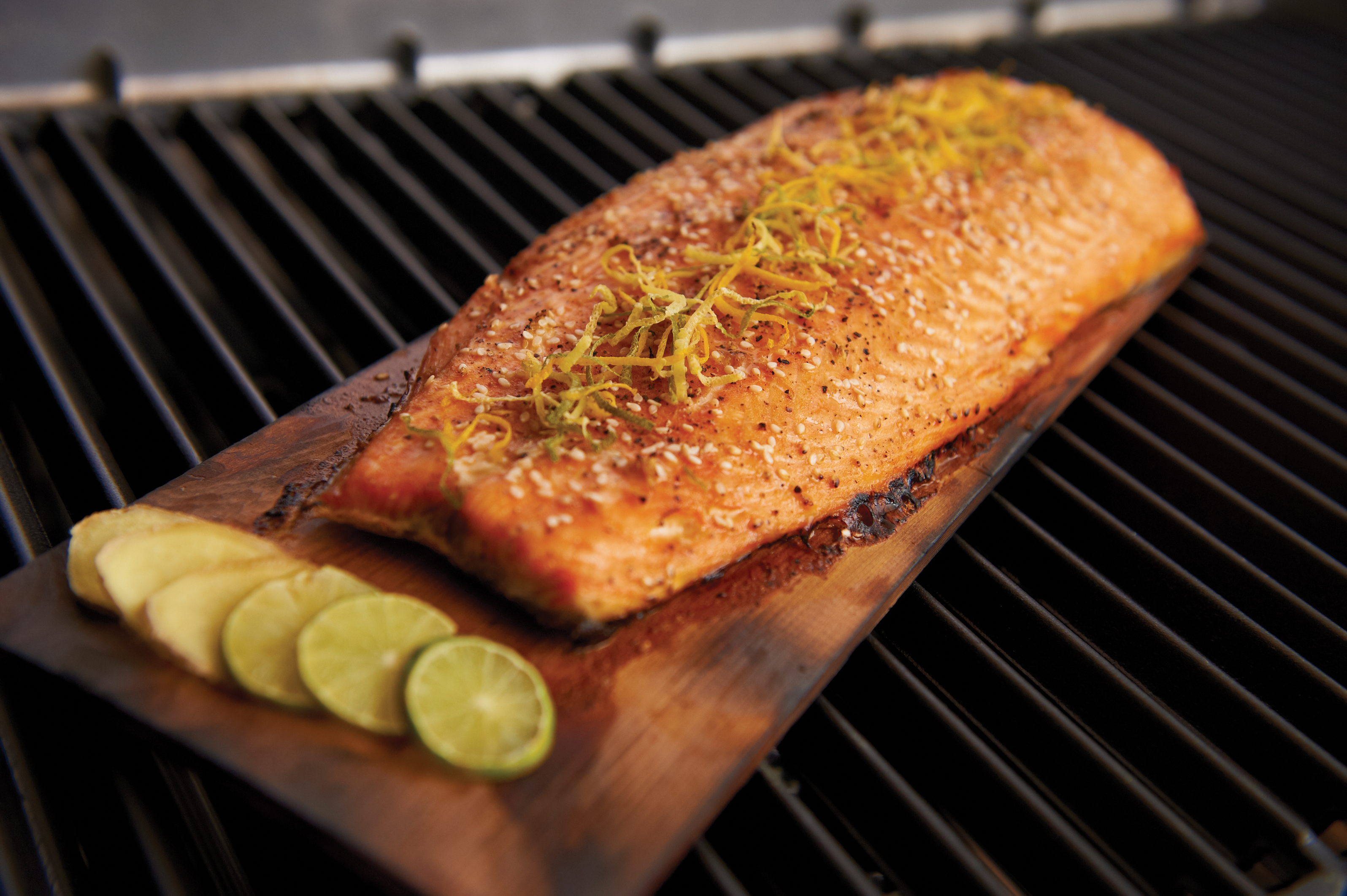 broil-king-cedar-grilling-planks-2-assi-di-cedro-naturale-per-grigliare-15-x-7-5 image 3
