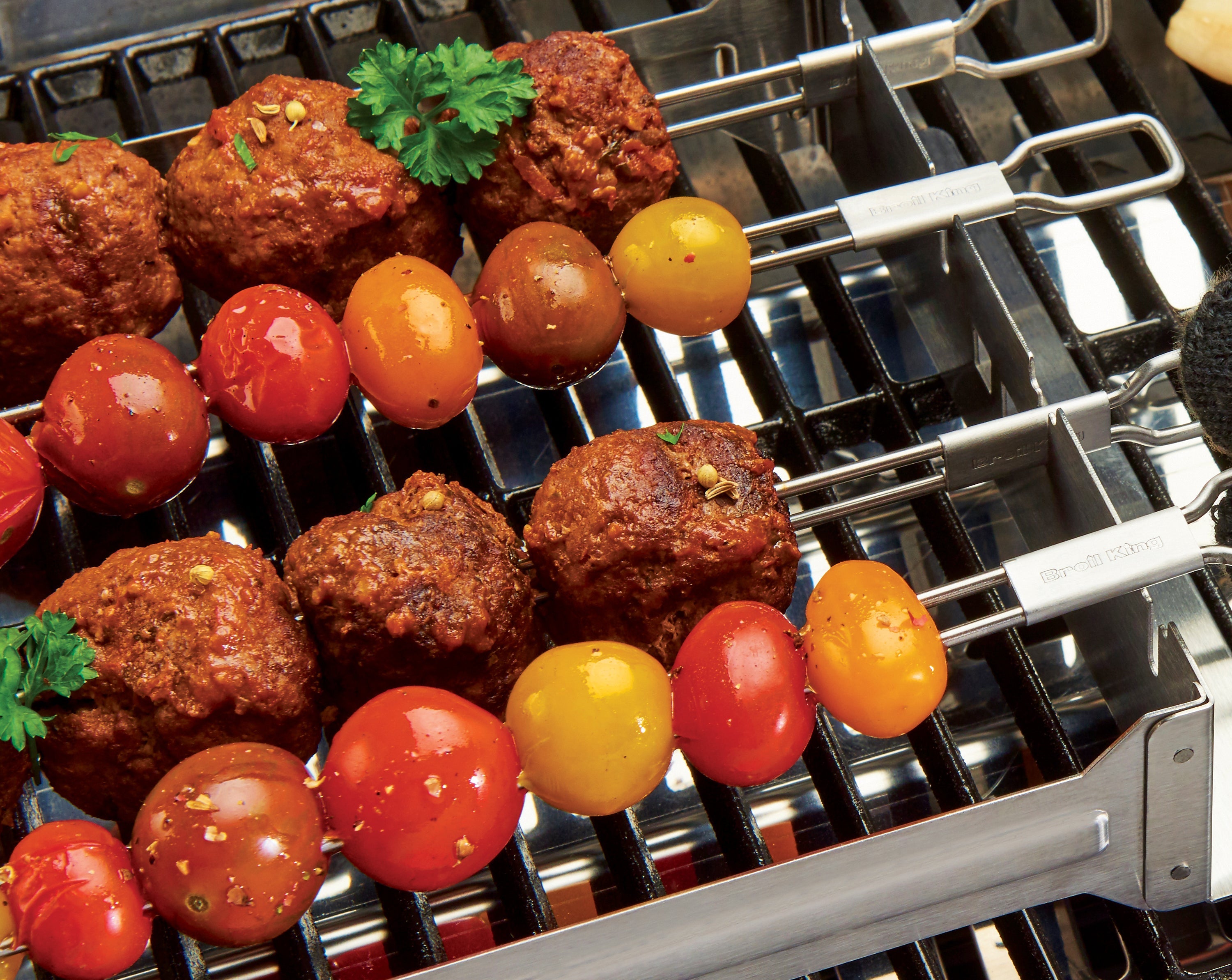 broil-king-narrow-kebab-rack-porta-spiedini-compatto-in-acciaio-inox-con-4-spied image 4