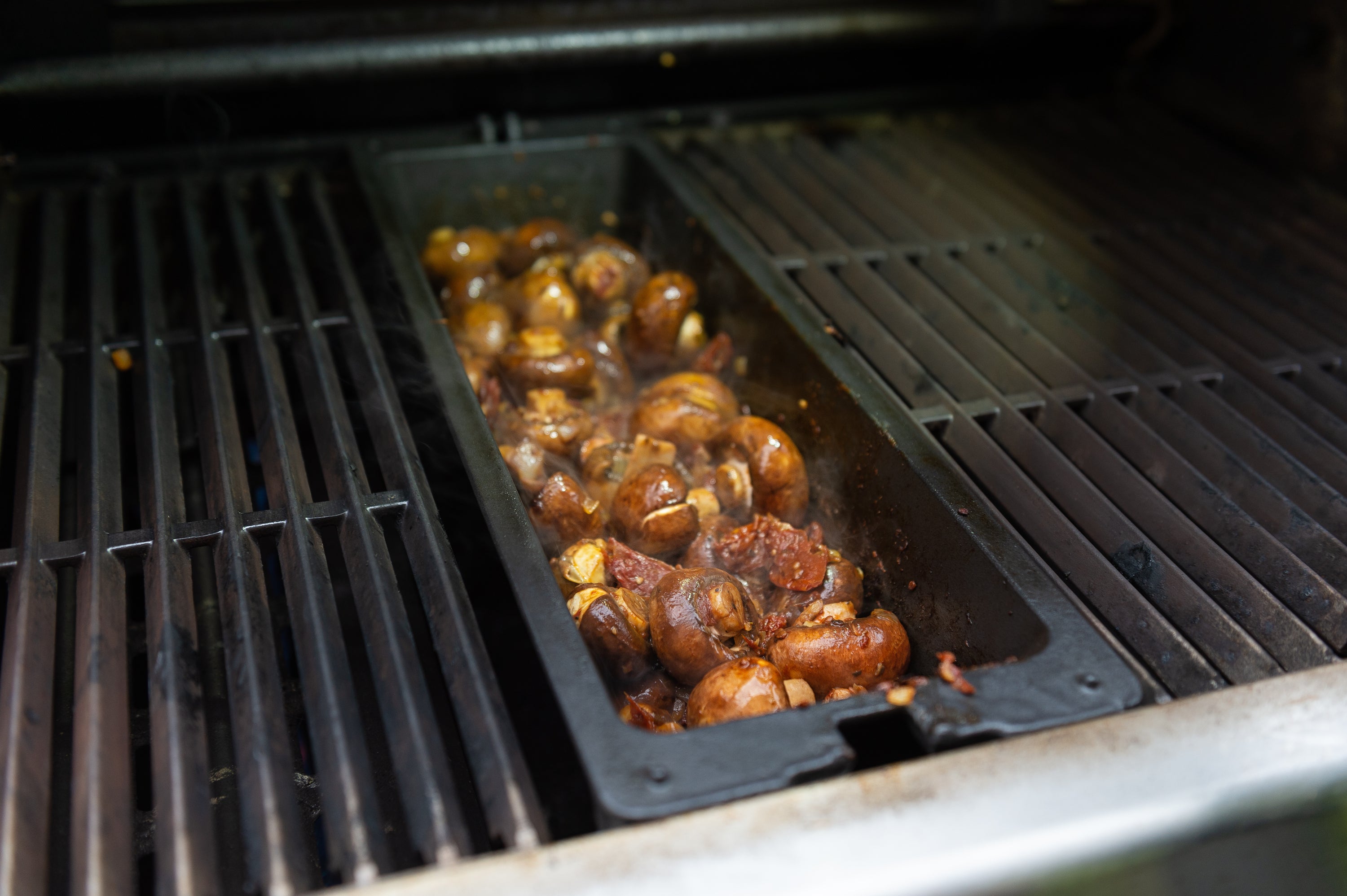 broil-king-cast-wok-regal-imperial-wok-in-ghisa-per-barbecue-a-gas-e-carbone image 4