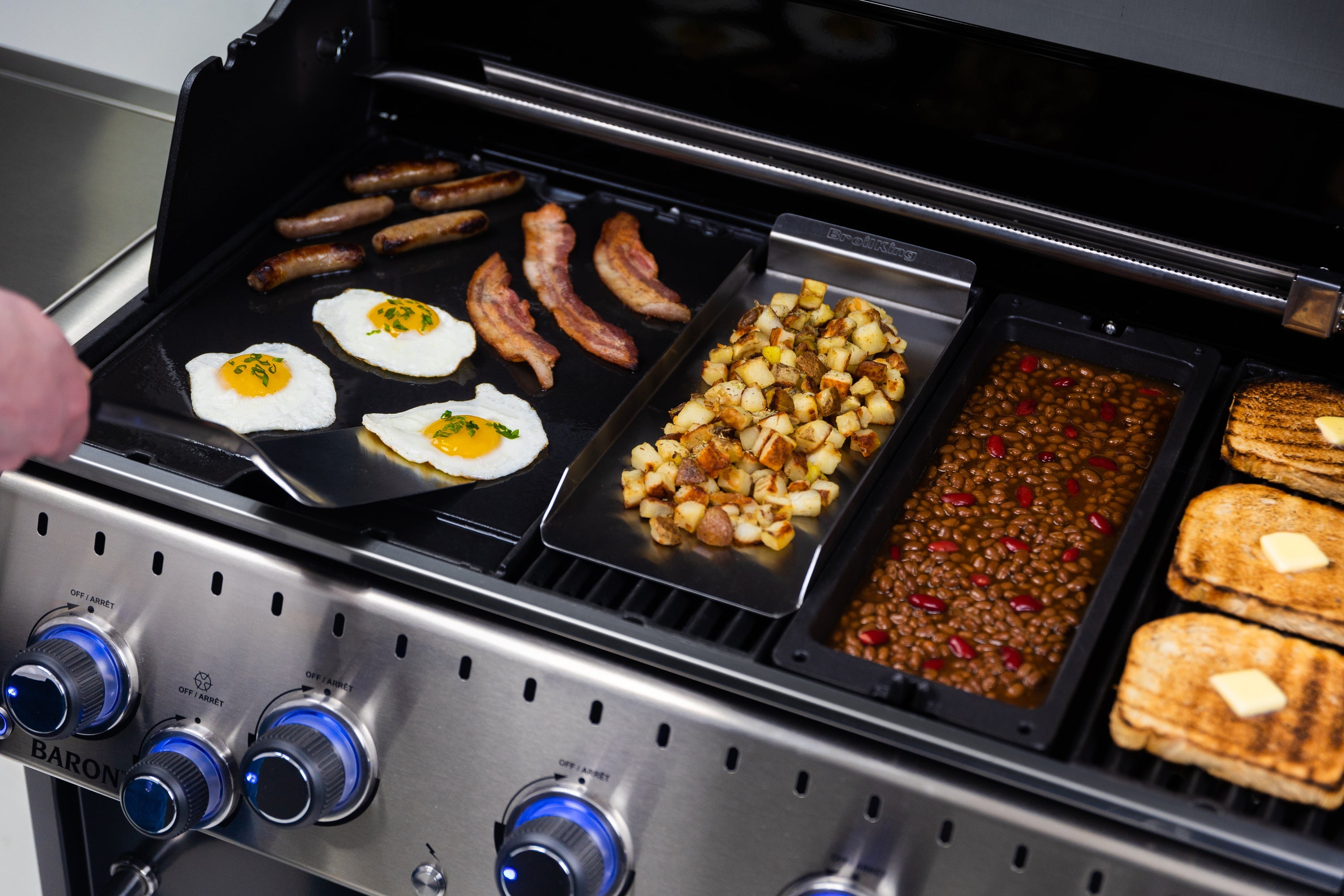 broil-king-cast-wok-baron-sovereign-wok-in-ghisa-pesante-per-grill-a-gas-baron-c image 5